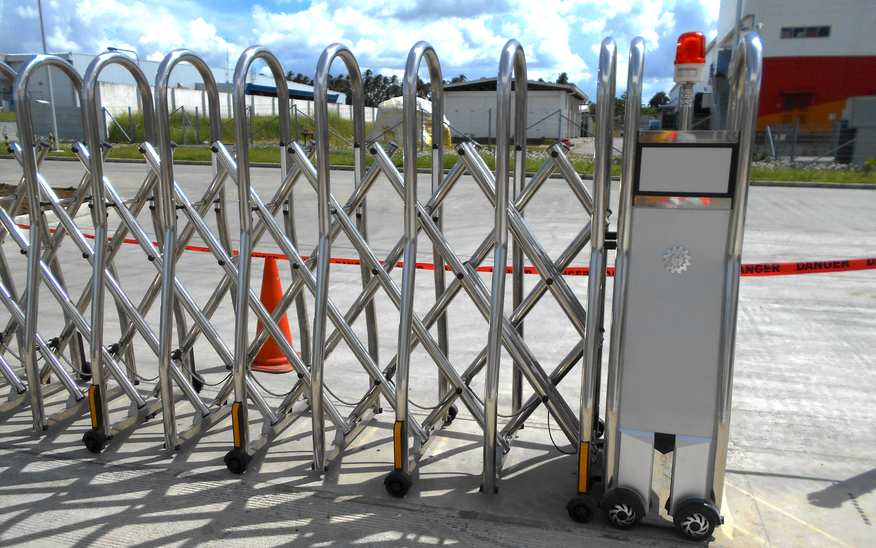 MOTORIZED STAINLESS STEEL RETRACTABLE GATES CODE#A